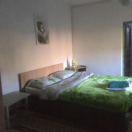 Vila Licurici Caciulata Buitenkant foto